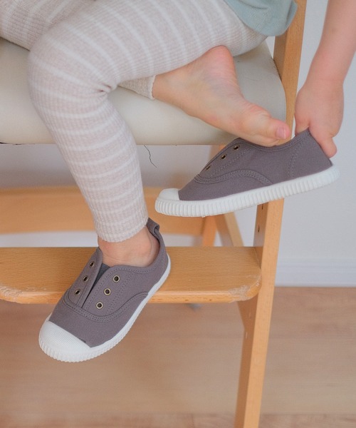 AmiAmi（アミアミ）の「キッズスリッポンスニーカー（スニーカー・キッズ・チャコールグレー/ピンク/グレイッシュベージュ・14.5㎝/15cm/16cm/17cm/18cm/19cm/20cm/21cm/16.5cm/18.5cm）」の11枚目の写真