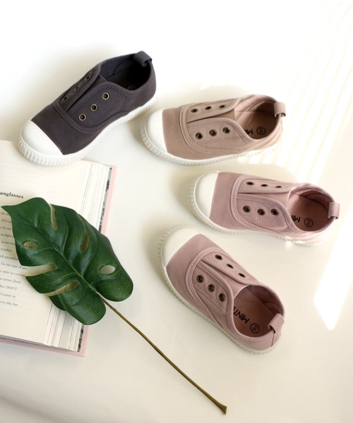 AmiAmi（アミアミ）の「キッズスリッポンスニーカー（スニーカー・キッズ・チャコールグレー/ピンク/グレイッシュベージュ・14.5㎝/15cm/16cm/17cm/18cm/19cm/20cm/21cm/16.5cm/18.5cm）」の17枚目の写真