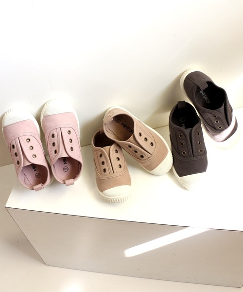AmiAmi（アミアミ）の「キッズスリッポンスニーカー（スニーカー・キッズ・チャコールグレー/ピンク/グレイッシュベージュ・14.5㎝/15cm/16cm/17cm/18cm/19cm/20cm/21cm/16.5cm/18.5cm）」の7枚目の写真