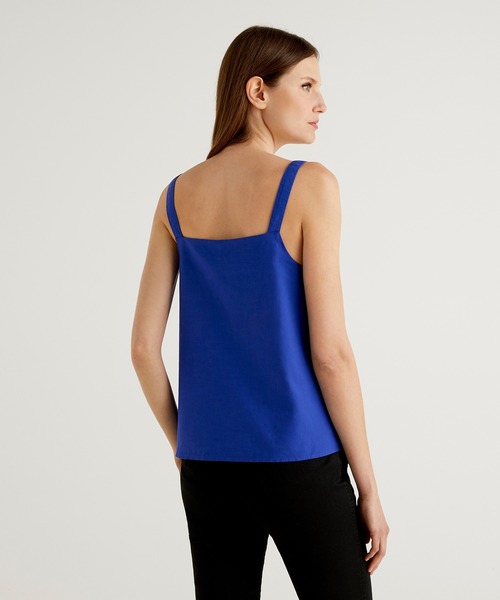 BENETTON (UNITED COLORS OF BENETTON)（ベネトンユナイテッドカラーズオブベネトン）の「リネン混キャミソールブラウス（キャミソール・レディース・ホワイト/ブラック/ブルー・SMALL/LARGE/X-SMALL/MEDIUM）」の10枚目の写真