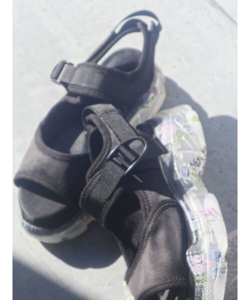 merry jenny（メリージェニー）の「floral sneaker sandal（サンダル・レディース・ブラック/アイボリー・MEDIUM/LARGE）」の15枚目の写真