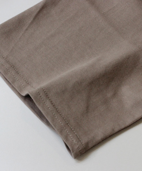 Fizz（フィズ）の「【Fizz/フィズ】　バックスリットデザインイージーチュニック（チュニック・レディース・ブラック/ブルー/アイボリー/モカ/パープル・M）」の21枚目の写真