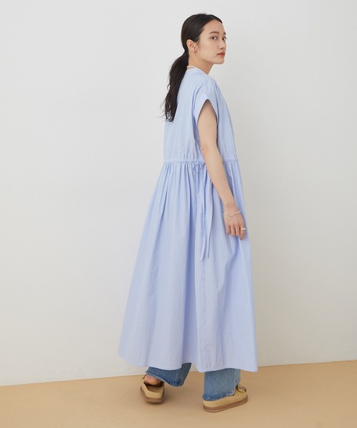 ADAM ET ROPE'(アダムエロペ)の「【WEB限定】ウエスト切替フレンチシャツワンピース(シャツワンピース・レディース・ブラック/サックスブルー/ブルー系その他4・FREE)」の8枚目の写真