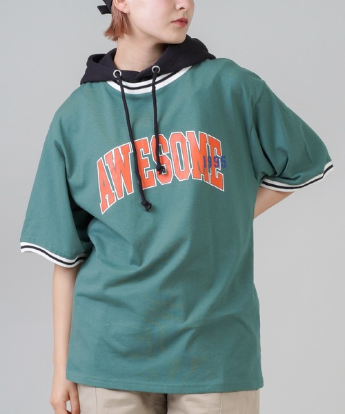 SPINNS（スピンズ）の「【ゆるシルエット】リブラインカレッジロゴ半袖Tシャツ（Tシャツ/カットソー・レディース・ホワイト/ネイビー/グリーン/ボルドー・ONESIZE）」の2枚目の写真