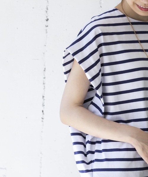 URBAN RESEARCH（アーバンリサーチ）の「フレンチスリーブバスクカットソー（Tシャツ/カットソー・レディース・ブルー系その他/ブラック系その他・FREE）」の3枚目の写真