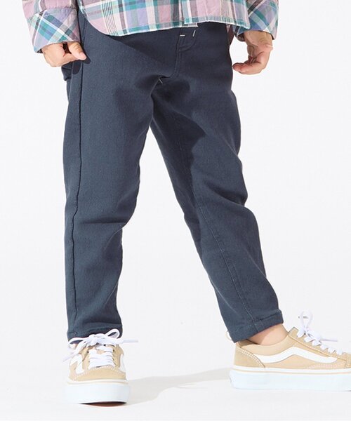 BREEZE（ブリーズ）の「WEB限定 すぽ軽カラー細テーパードパンツ（その他パンツ・キッズ・ネイビー/ミント/パープル/ブラウン/オレンジ/アイボリー・140/110/130/100/90/120/150/80）」の4枚目の写真