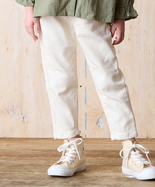 BREEZE（ブリーズ）の「WEB限定 すぽ軽カラー細テーパードパンツ（その他パンツ・キッズ・ネイビー/ミント/パープル/ブラウン/オレンジ/アイボリー・140/110/130/100/90/120/150/80）」の2枚目の写真