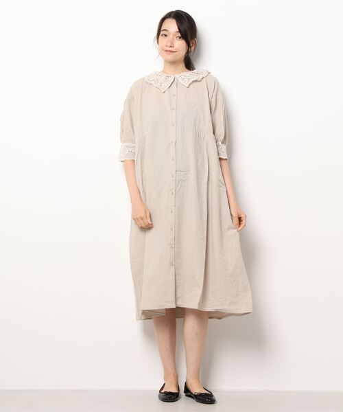 Samansa Mos2（サマンサ モスモス）の「レース衿ワンピース（ワンピース・レディース・ベージュ/ブラウン/オリーブ/チャコール・ﾌﾘ-）」の7枚目の写真