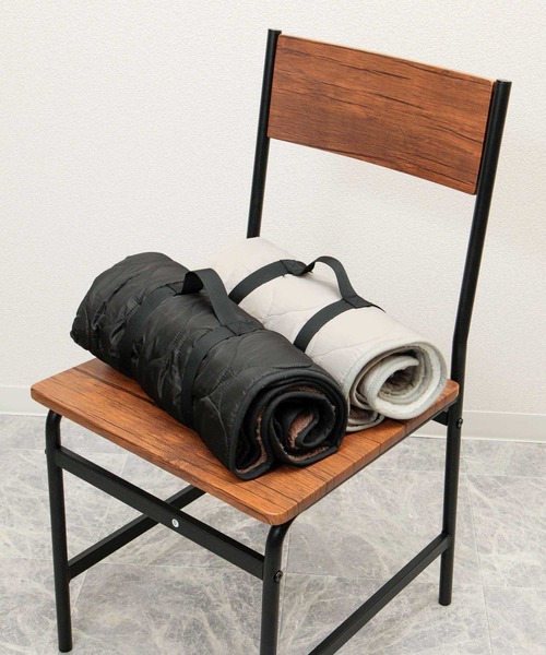 ALTROSE（アルトローズ）の「4WAY キルトブランケット [WEEKEND]（ブランケット・レディース・カーキ/ブラック/キャメル/ネイビー/ライトベージュ/ダークグレー・FREE）」の7枚目の写真