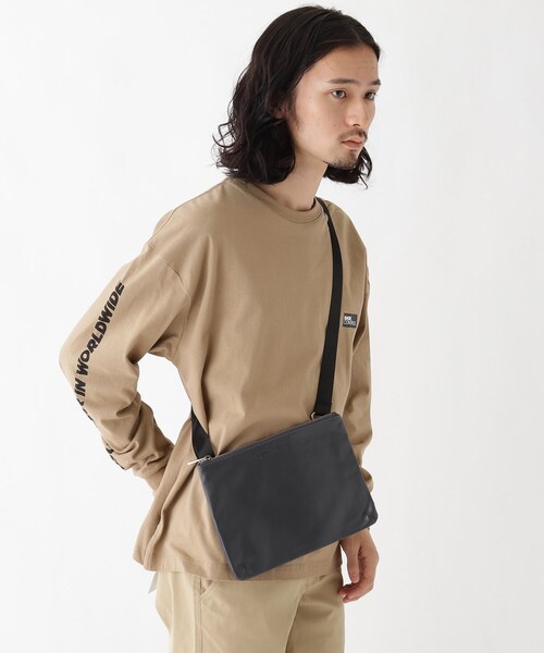 BASECONTROL（ベースコントロール）の「◆撥水リアルレザー サコッシュ ミニショルダー（ショルダーバッグ・メンズ・ブラック/ダークグレー・99）」の5枚目の写真