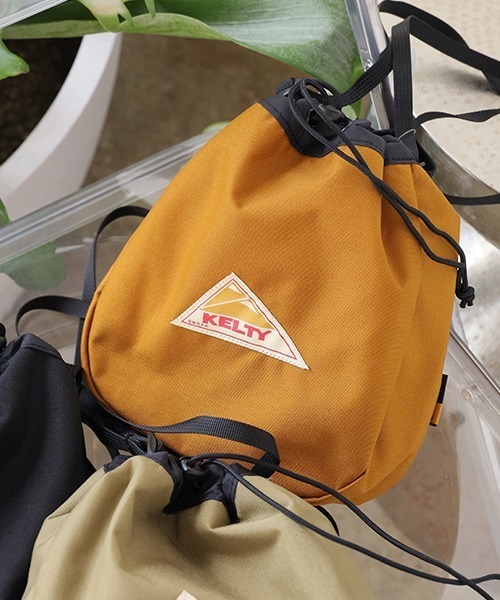 KELTY（ケルティ）の「KELTY/ケルティ KINCHAKU SHOULDER ショルダーバッグ 巾着バッグ（ショルダーバッグ・メンズ・ブラック/オリーブ/ブルー/サンドベージュ/セージグリーン/タン/キャメル/パープル/モカ/ネイビー/グレー/マスタード・ONE SIZE）」の12枚目の写真