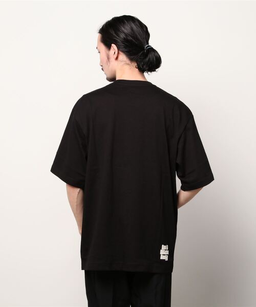 G-STAR（ジースター）の「UNISEX RADIO BOXY T-SHIRT/ビッグシルエット/オーバーサイズ（Tシャツ/カットソー・メンズ・ダークブラック・MEDIUM/SMALL/X-LARGE/LARGE）」の6枚目の写真