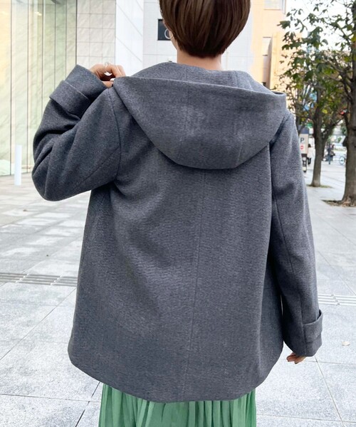 THE SHOP TK (ザ ショップ ティーケー )の「◆【2WAY】フーデットショートコート(その他アウター・レディース・チャコールグレー/ブラウン系/ライトベージュ/ブラック・11/13/14/12)」の21枚目の写真