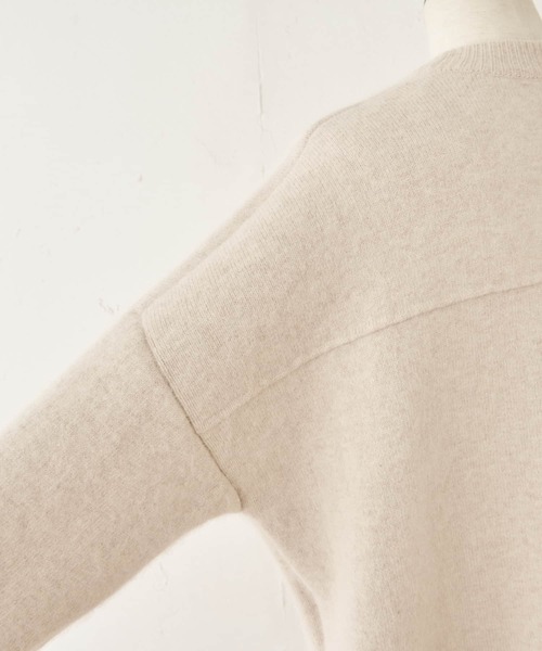 BEARDSLEY（ビアズリー）の「裏がポリエステルでチクチクしないラクーンダブルフェイスプルオーバー（ニット/セーター・レディース・ベージュ/グレー・FREE）」の22枚目の写真