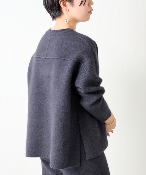 BEARDSLEY（ビアズリー）の「裏がポリエステルでチクチクしないラクーンダブルフェイスプルオーバー（ニット/セーター・レディース・ベージュ/グレー・FREE）」の6枚目の写真