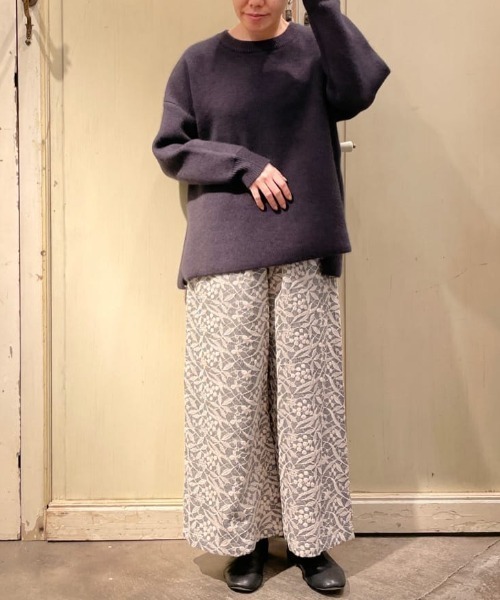 BEARDSLEY（ビアズリー）の「裏がポリエステルでチクチクしないラクーンダブルフェイスプルオーバー（ニット/セーター・レディース・ベージュ/グレー・FREE）」の9枚目の写真