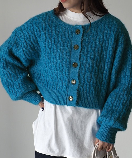 Riberry(リベリー)の「前後2WAYショートケーブルカーデ(カーディガン/ボレロ・レディース・ベージュ/ネイビー/オフホワイト/グリーン/ブルー・MEDIUM)」の5枚目の写真