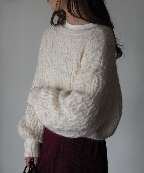 Riberry(リベリー)の「前後2WAYショートケーブルカーデ(カーディガン/ボレロ・レディース・ベージュ/ネイビー/オフホワイト/グリーン/ブルー・MEDIUM)」の10枚目の写真