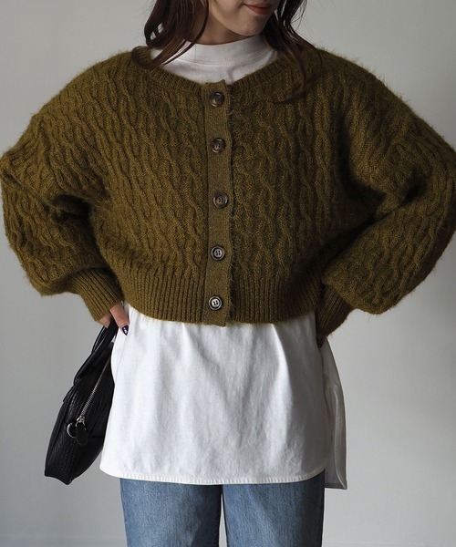 Riberry(リベリー)の「前後2WAYショートケーブルカーデ(カーディガン/ボレロ・レディース・ベージュ/ネイビー/オフホワイト/グリーン/ブルー・MEDIUM)」の19枚目の写真