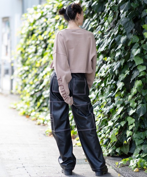 X-girl（エックスガール）の「EMBROIDERED LOGO SWEAT CROPPED TOP（スウェット・レディース・ホワイト/ブラック/ベージュ・S/M）」の21枚目の写真