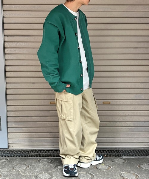 Snap club(スナップクラブ)の「【Snap club】クルーネック/ラウンドネック ビッグシルエットニットカーディガン(カーディガン/ボレロ・レディース・ブラック/ダークオレンジ/ブルーグリーン/クリアレッド/ブルー/グリーン/イエロー/ブラウン/ピンク系・S/M/L)」の12枚目の写真