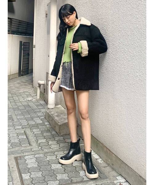 EMODA（エモダ）の「ラウンドネスソールブーツ（ブーツ・レディース・ホワイト/ブラック・SMALL/MEDIUM/LARGE）」の6枚目の写真