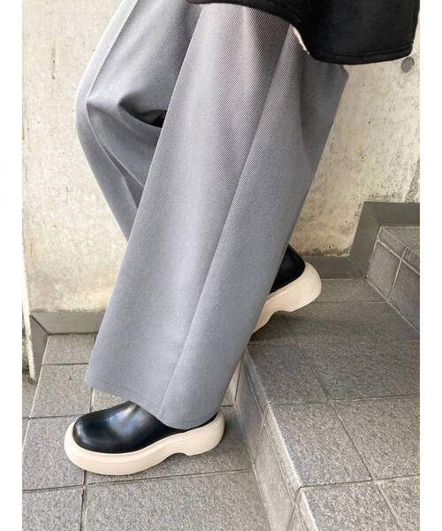 EMODA（エモダ）の「ラウンドネスソールブーツ（ブーツ・レディース・ホワイト/ブラック・SMALL/MEDIUM/LARGE）」の7枚目の写真