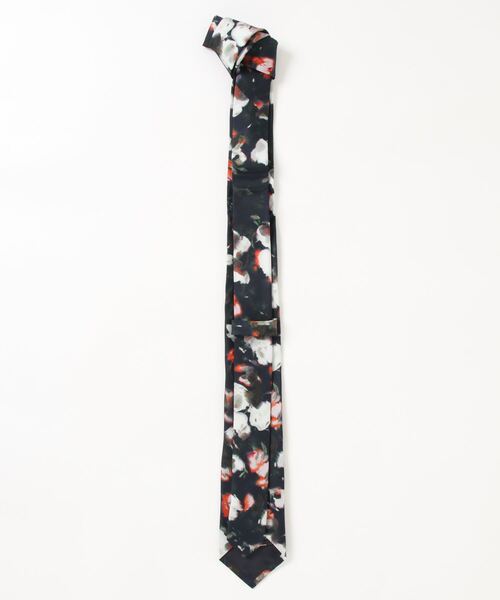 Ted Baker（テッドベーカー）の「TOKSIC　フラワープリント シルク ネクタイ（ネクタイ・メンズ・ネイビー・O/S）」の2枚目の写真