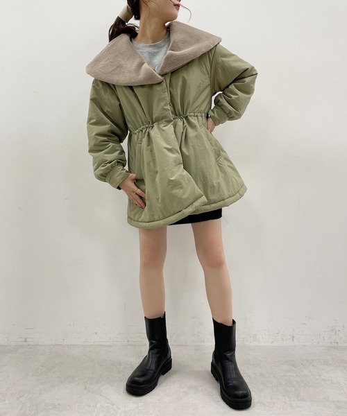 one after another NICE CLAUP（ワンアフターアナザーナイスクラップ）の「ファーの付け襟がポイント　ミリタリー女の子コート（ミリタリージャケット・レディース・アイボリー/ブラック/カーキ・FREE）」の18枚目の写真