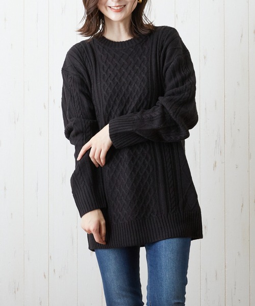 VIBGYOR(ヴィブジョー)の「VIBGYOR Select/7GGケーブルクルー(BL)(ニット/セーター・レディース・ブラック/ベージュ/パープル/グリーン/アイボリー・38/42/40)」の1枚目の写真