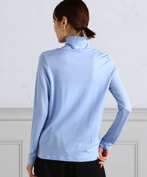 A/C DESIGN BY ALPHA CUBIC(エーシーデザインバイアルファキュービック)の「ウォッシャブルウールハイネックプルオーバー(Tシャツ/カットソー・レディース・サックスブルー/オフホワイト・M/L)」の5枚目の写真