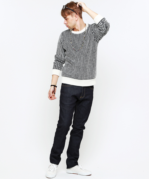 BEAMS LIGHTS Men's(ビームスライツ メンズ)の「BEAMS LIGHTS / V編みクルーネックニット(ニット/セーター・メンズ・ネイビー/オフホワイト/ブラック・SMALL/MEDIUM/LARGE)」の21枚目の写真