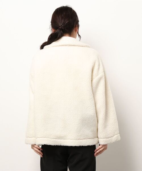 Fashion Letter(ファッションレター)の「ボアオーバーサイズCPOジャケットコート(ブルゾン・レディース・アイボリー・M/L)」の18枚目の写真