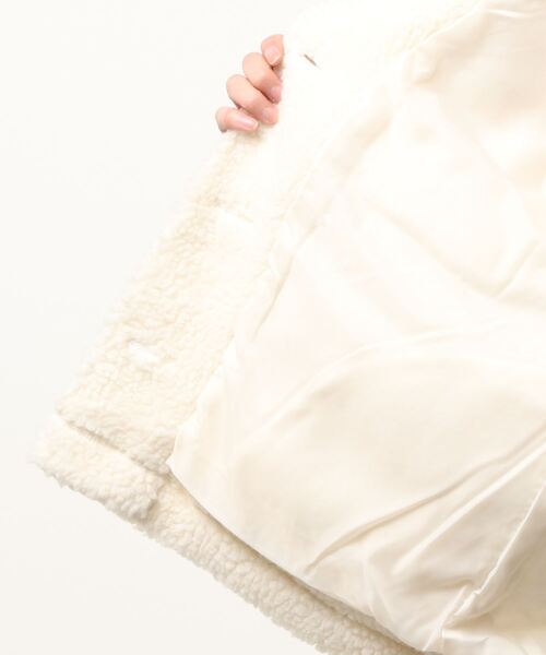 Fashion Letter(ファッションレター)の「ボアオーバーサイズCPOジャケットコート(ブルゾン・レディース・アイボリー・M/L)」の19枚目の写真