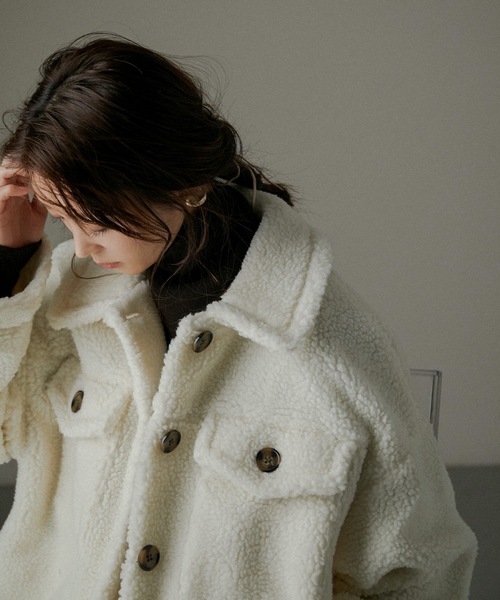 Fashion Letter(ファッションレター)の「ボアオーバーサイズCPOジャケットコート(ブルゾン・レディース・アイボリー・M/L)」の10枚目の写真