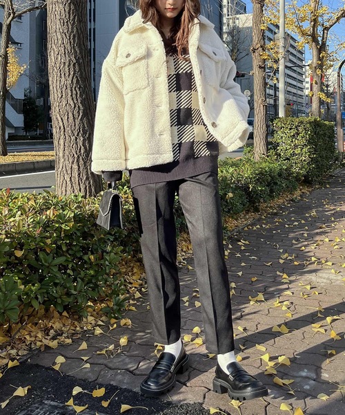Fashion Letter(ファッションレター)の「ボアオーバーサイズCPOジャケットコート(ブルゾン・レディース・アイボリー・M/L)」の20枚目の写真
