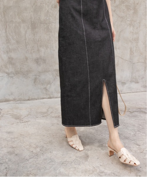 RANDA（ランダ）の「ステッチデザインデニムワンピース（ワンピース・レディース・ブラック/インディゴブルー・1/0）」の5枚目の写真