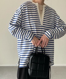 ボーダーキーネックトップス