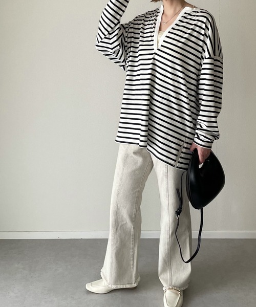 y/m by misato(イムバイミサト)の「ボーダーキーネックトップス(Tシャツ/カットソー・レディース・ブラック/ブルー・FREE)」の17枚目の写真