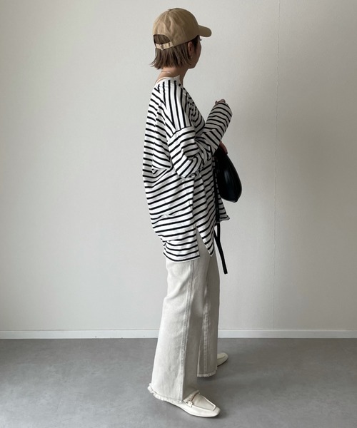 y/m by misato(イムバイミサト)の「ボーダーキーネックトップス(Tシャツ/カットソー・レディース・ブラック/ブルー・FREE)」の12枚目の写真