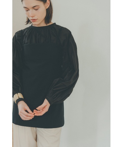 CLANE（クラネ）の「VOLUME PUFF SMOCK TOPS（シャツ/ブラウス・レディース・ベージュ/ホワイト/ブラック・1/2）」の3枚目の写真