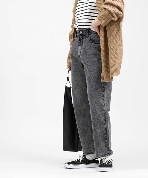 HONEYSUCKLE ROSE（ハニーサックルローズ）の「【HONEYSUCKLE ROSE】ハイウエストテーパードデニムパンツ（デニムパンツ・レディース・ブラック・S/L/M）」の4枚目の写真