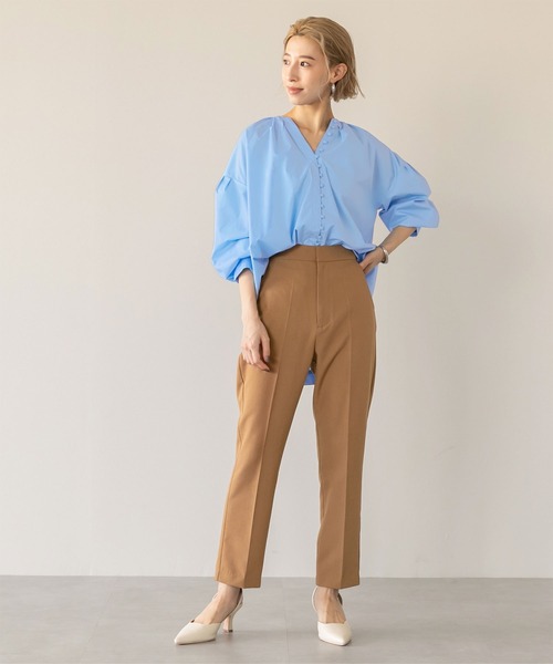 titivate(ティティベイト)の「ベーシックセンタープレステーパードパンツ(その他パンツ・レディース・オフホワイト/イエロー/ライトブラウン/ブラック・XS/S/M/L)」の3枚目の写真