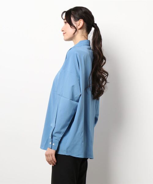 THISIS(ディスイズ)の「ビッグシルエット ポリストレッチ ドロップショルダー シャツ レディース(シャツ/ブラウス・レディース・イエロー/グリーン/チャコール/ホワイト/サックスブルー/ネイビー/パープル/グレイッシュベージュ/ブラック・MEDIUM/LARGE/X-LARGE)」の10枚目の写真