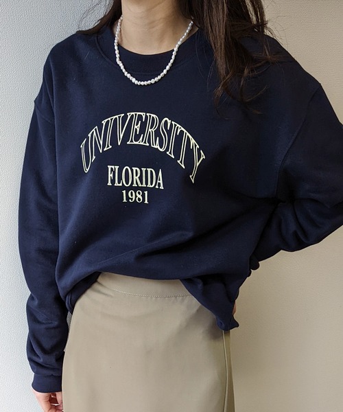 BLUEEAST（ブルーイースト）の「カレッジロゴオーバーサイズスウェット（スウェット・レディース・アイボリー/グレー/ネイビー・MEDIUM）」の21枚目の写真