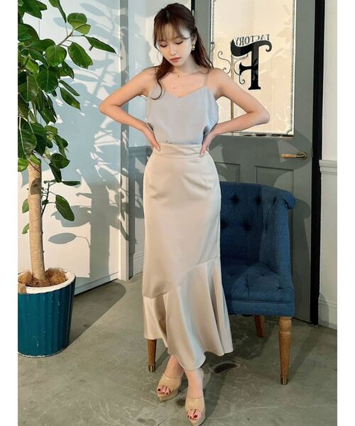 RESEXXY（リゼクシー）の「サテンストリングキャミ【セットアップ着用可能】（キャミソール・レディース・ベージュ/ブルー/ブラック・FREE）」の5枚目の写真