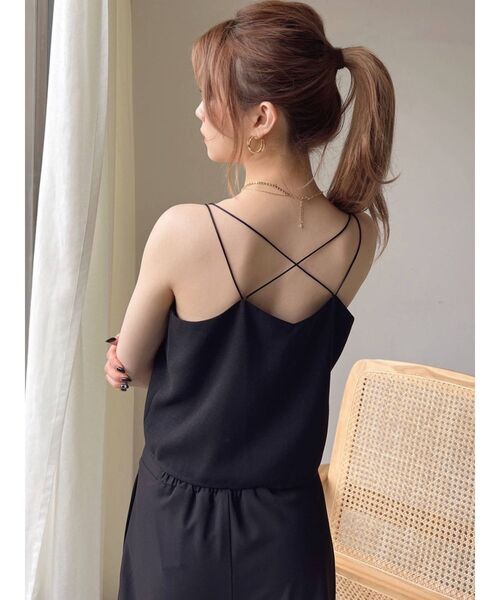 RESEXXY（リゼクシー）の「サテンストリングキャミ【セットアップ着用可能】（キャミソール・レディース・ベージュ/ブルー/ブラック・FREE）」の7枚目の写真