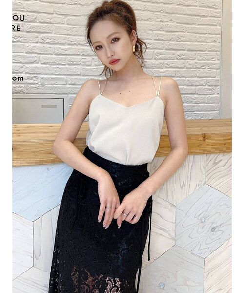 RESEXXY（リゼクシー）の「サテンストリングキャミ【セットアップ着用可能】（キャミソール・レディース・ベージュ/ブルー/ブラック・FREE）」の11枚目の写真