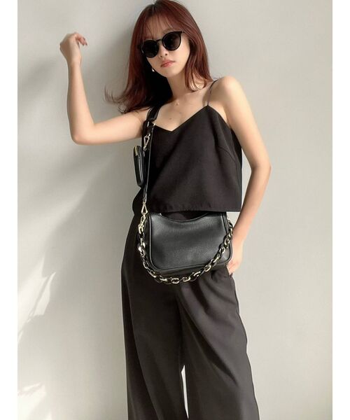 RESEXXY（リゼクシー）の「サテンストリングキャミ【セットアップ着用可能】（キャミソール・レディース・ベージュ/ブルー/ブラック・FREE）」の15枚目の写真