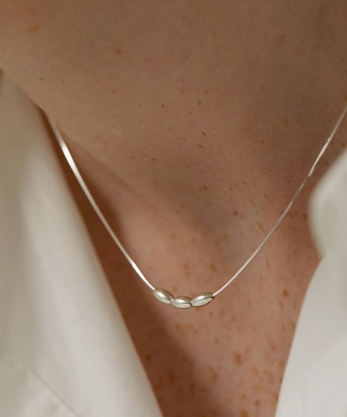 MANGROVE(マングローブ)の「SILVER925シルバーポイントネックレス(ネックレス・レディース・シルバー・FREE)」の2枚目の写真